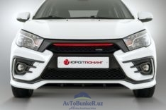 Тюнинг XMUG для Lada Vesta SD.SW \ Центральная декоративная накладка в цвет\Юрол
